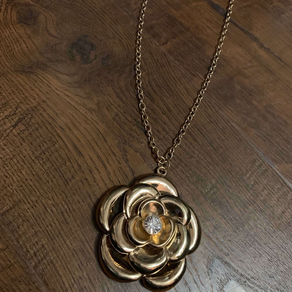 Rose gem necklace